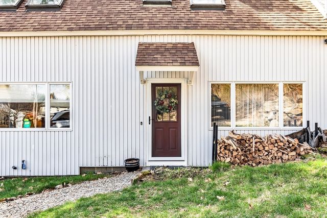 40 Webster Ave, Beverly, MA 01915