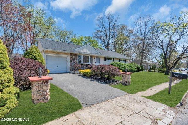 709 Hillview Drive, Neptune Township, NJ 07753