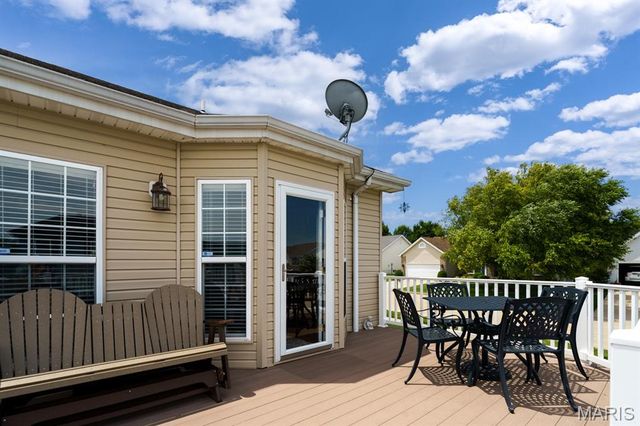 808 Blazing Star Drive, Waterloo, IL 62298