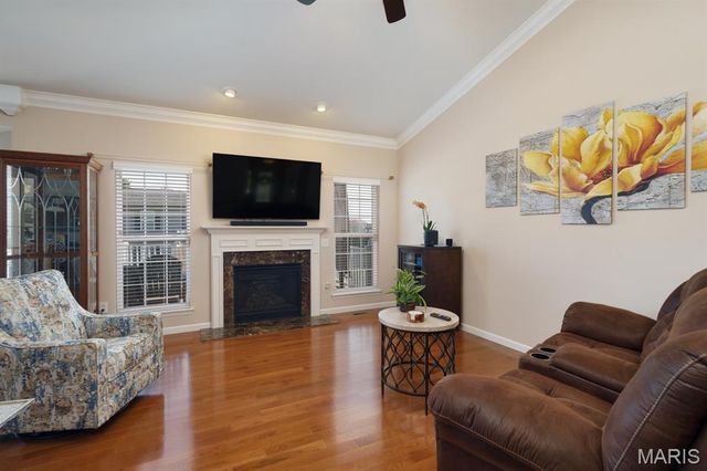 808 Blazing Star Drive, Waterloo, IL 62298
