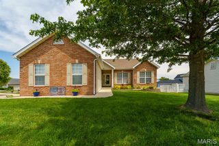 808 Blazing Star Drive, Waterloo, IL 62298