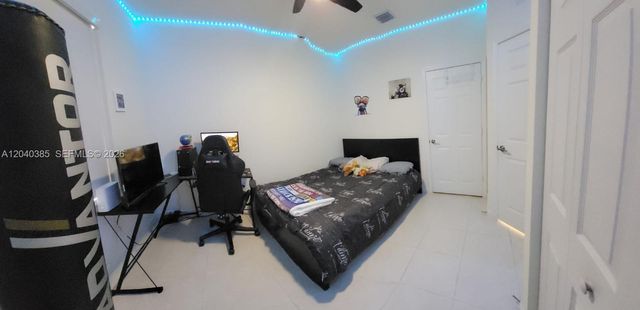 11038 W 32nd Lane 11038, Hialeah, FL 33018