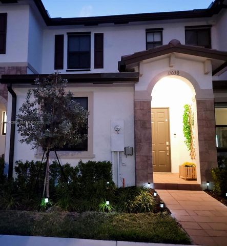 11038 W 32nd Lane 11038, Hialeah, FL 33018
