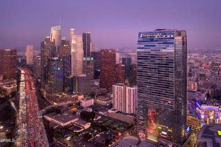 900 W Olympic Boulevard 36J, Los Angeles, CA 90015