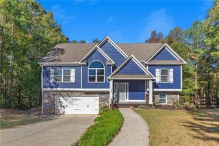 407 Wood Trace, Ball Ground, GA 30107