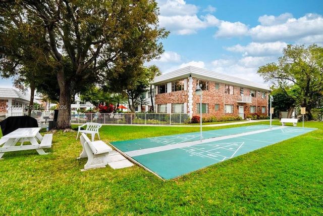 400 S Cypress Road 424, Pompano Beach, FL 33060