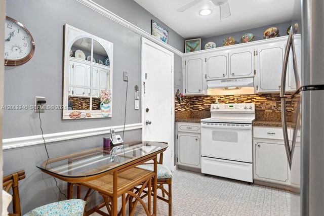 400 S Cypress Road 424, Pompano Beach, FL 33060