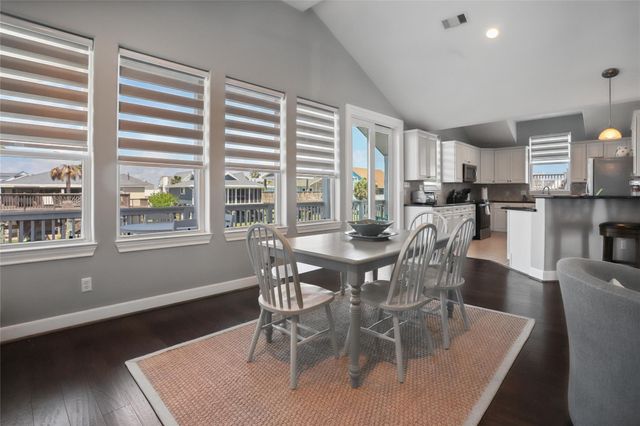 21834 Matagorda Drive, Galveston, TX 77554