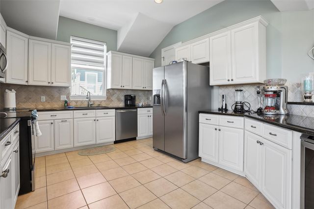 21834 Matagorda Drive, Galveston, TX 77554