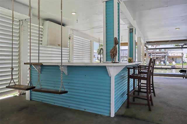 21834 Matagorda Drive, Galveston, TX 77554