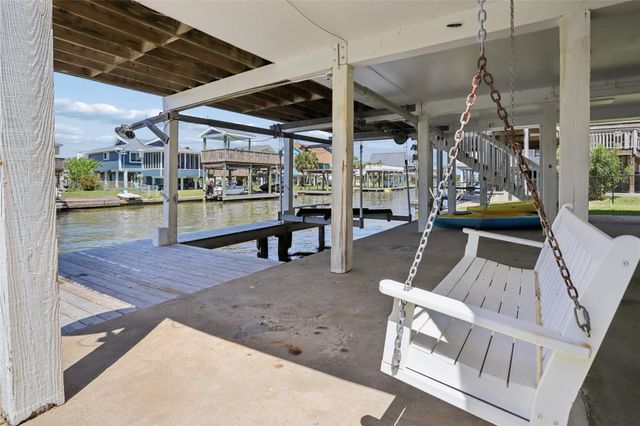 21834 Matagorda Drive, Galveston, TX 77554
