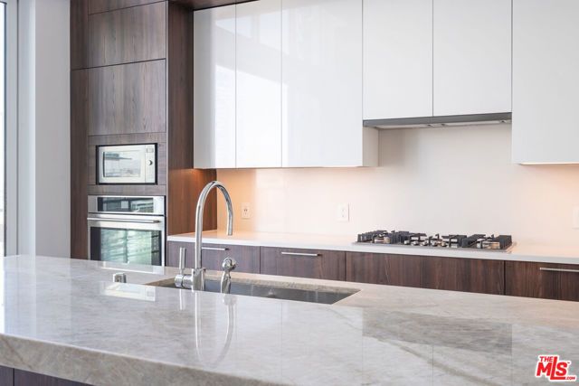 1201 S Hope Street 3804, Los Angeles, CA 90015