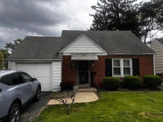 400 S James Road, Columbus, OH 43230
