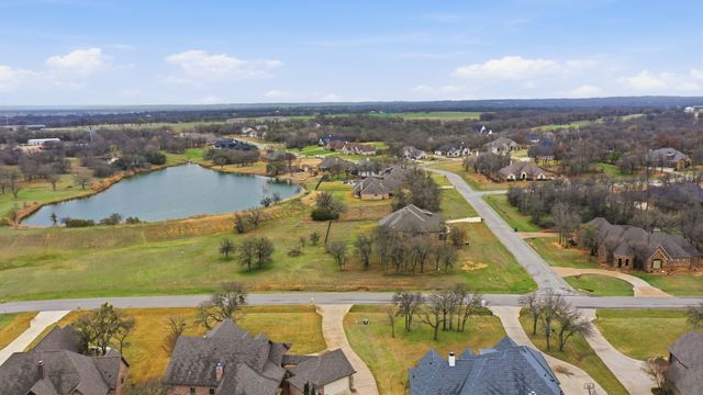 101 Lakeside Drive, Lipan, TX 76462