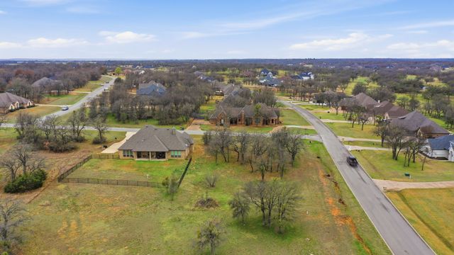 101 Lakeside Drive, Lipan, TX 76462