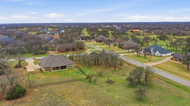 101 Lakeside Drive, Lipan, TX 76462