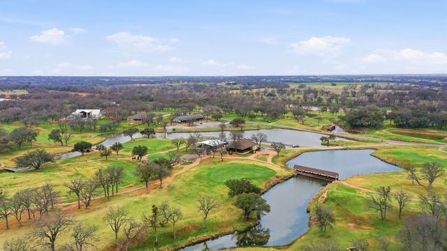 101 Lakeside Drive, Lipan, TX 76462