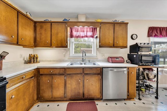 105 Plain View Dr, Estill Springs, TN 37330