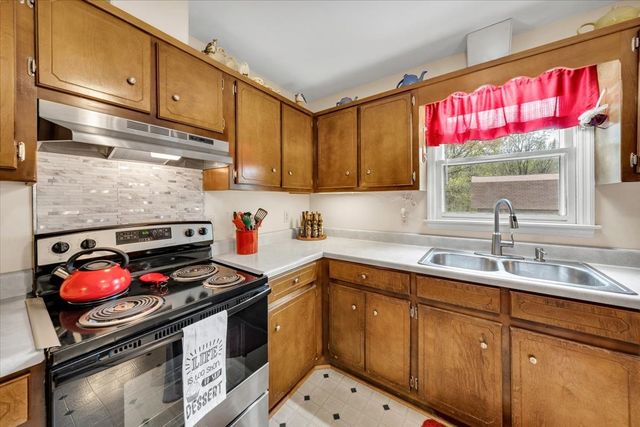 105 Plain View Dr, Estill Springs, TN 37330