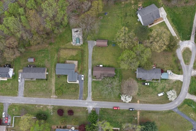 105 Plain View Dr, Estill Springs, TN 37330