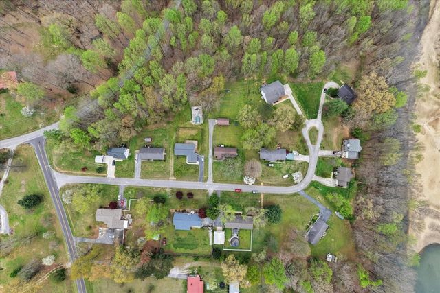 105 Plain View Dr, Estill Springs, TN 37330