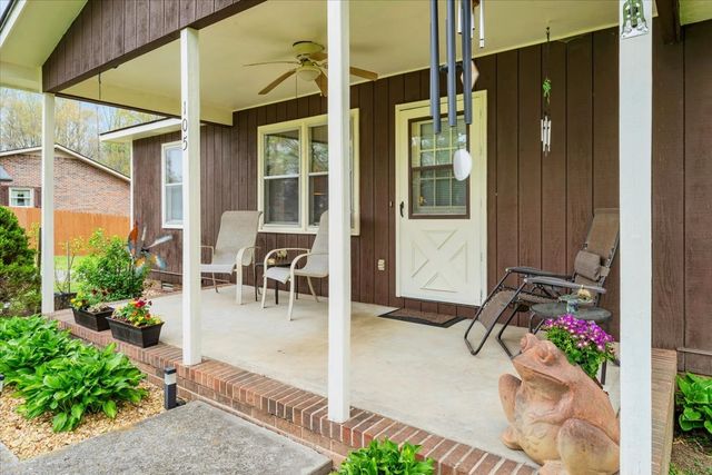 105 Plain View Dr, Estill Springs, TN 37330