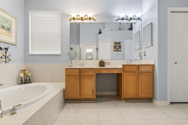 10236 ESTUARY DRIVE, Tampa, FL 33647