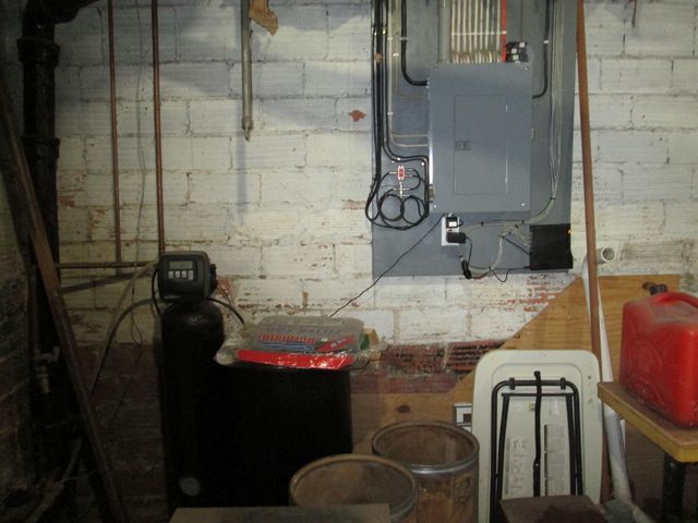 217 S WALNUT Street, West Union, IA 52175