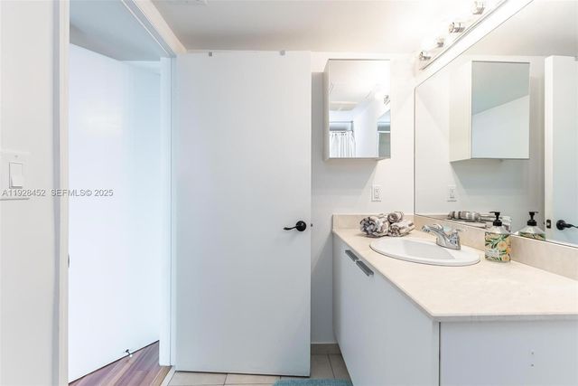 16699 Collins Ave 1507, Sunny Isles Beach, FL 33160