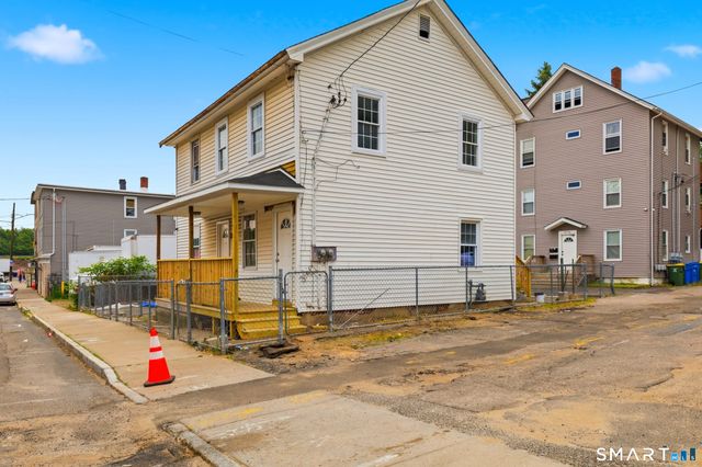 33 Congress Avenue, Waterbury, CT 06708