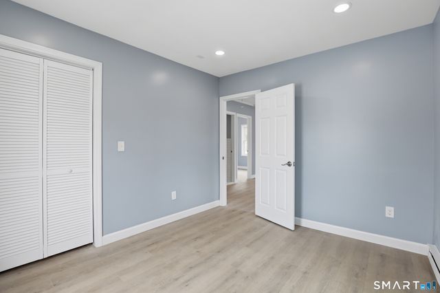 33 Congress Avenue, Waterbury, CT 06708