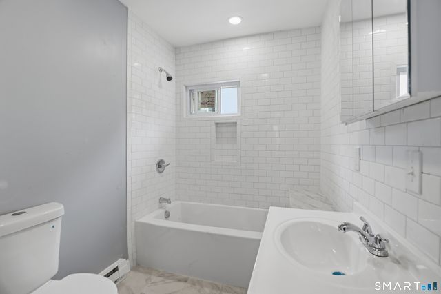 33 Congress Avenue, Waterbury, CT 06708