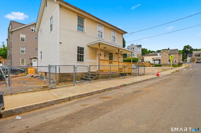 33 Congress Avenue, Waterbury, CT 06708