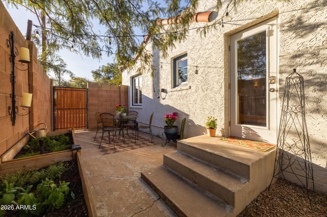 1801 N DAYTON Street, Phoenix, AZ 85006