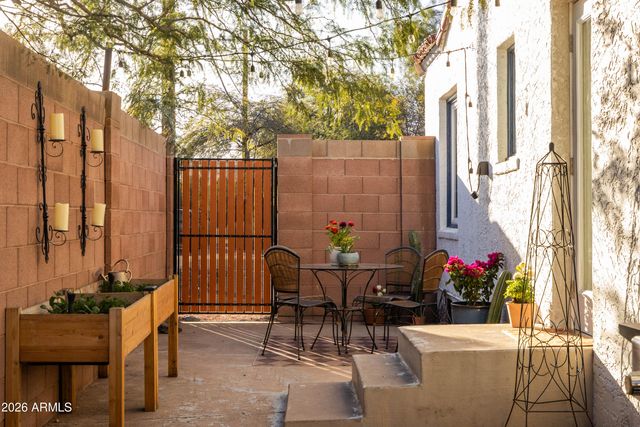 1801 N DAYTON Street, Phoenix, AZ 85006