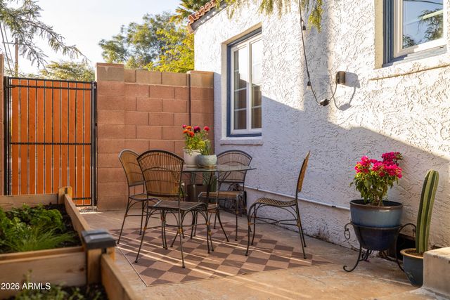 1801 N DAYTON Street, Phoenix, AZ 85006