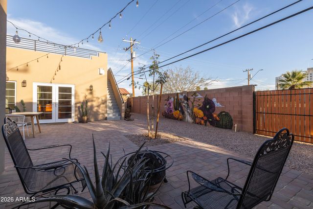 1801 N DAYTON Street, Phoenix, AZ 85006