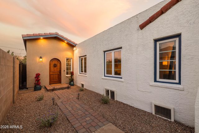 1801 N DAYTON Street, Phoenix, AZ 85006