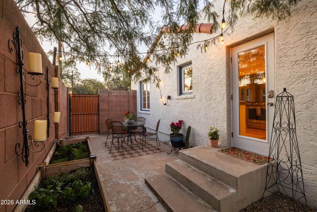 1801 N DAYTON Street, Phoenix, AZ 85006