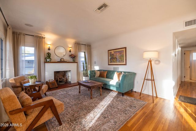 1801 N DAYTON Street, Phoenix, AZ 85006