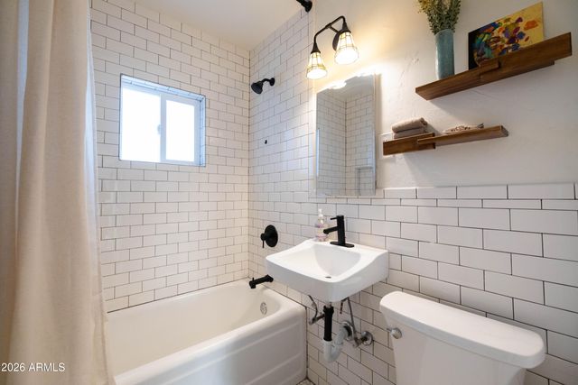 1801 N DAYTON Street, Phoenix, AZ 85006