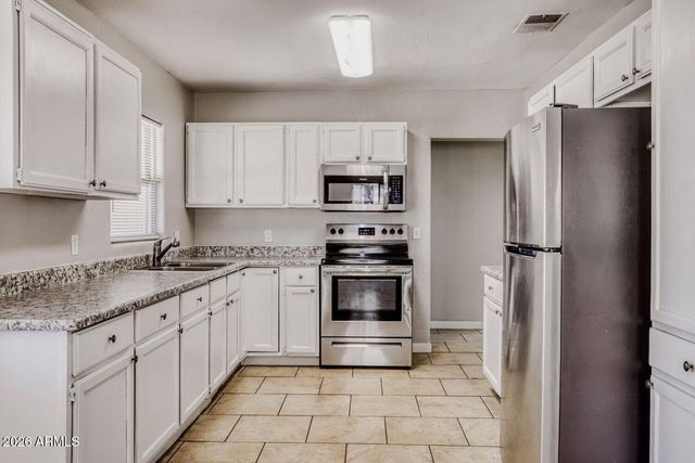 6132 N 35TH Drive, Phoenix, AZ 85019