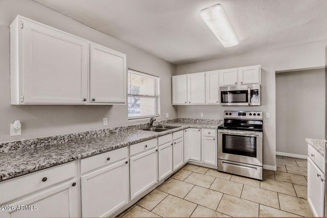 6132 N 35TH Drive, Phoenix, AZ 85019