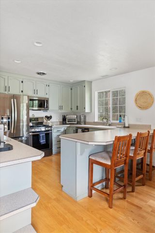 588 Blue Lake Springs Dr, Arnold, CA 95223