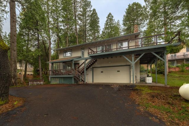 588 Blue Lake Springs Dr, Arnold, CA 95223