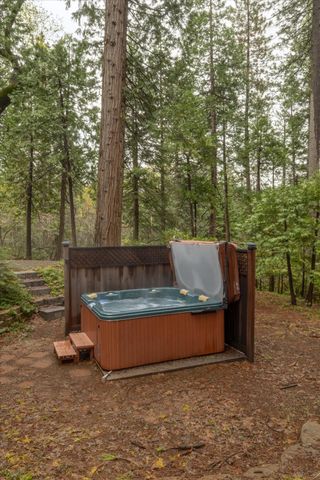 588 Blue Lake Springs Dr, Arnold, CA 95223