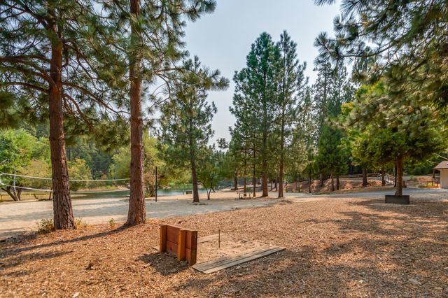 588 Blue Lake Springs Dr, Arnold, CA 95223