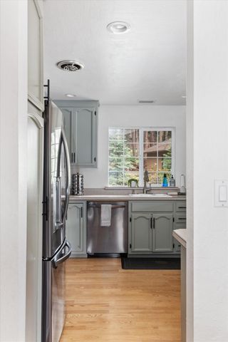 588 Blue Lake Springs Dr, Arnold, CA 95223