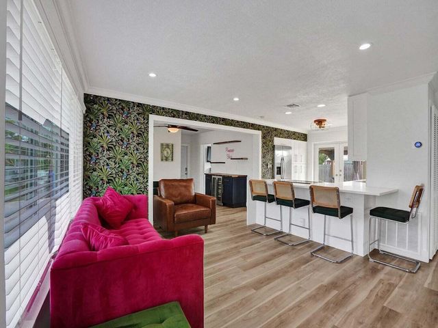 2750 NE 10th Avenue, Pompano Beach, FL 33064