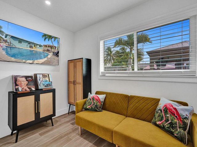 2750 NE 10th Avenue, Pompano Beach, FL 33064